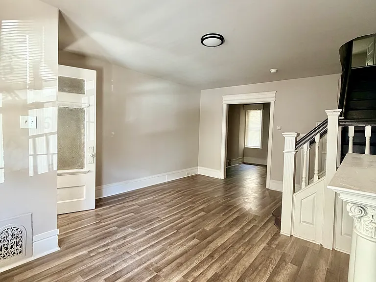 27 N Edgewood St — Photo 1