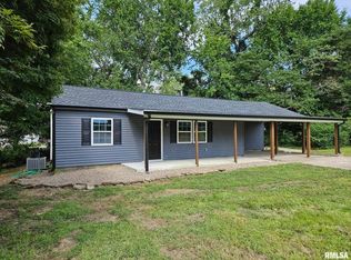 101 Oak Dr, Metropolis, IL 62960