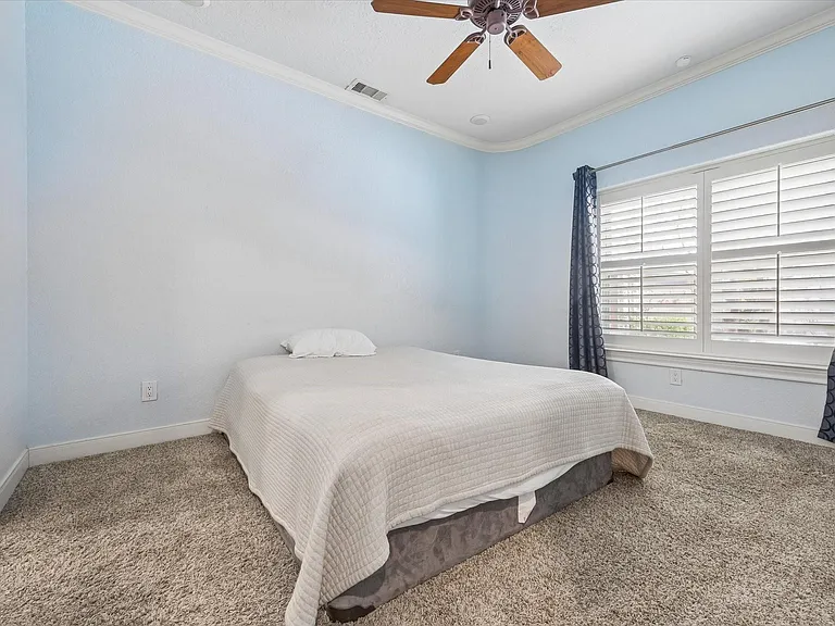 2128 Harold St #A — Photo 7