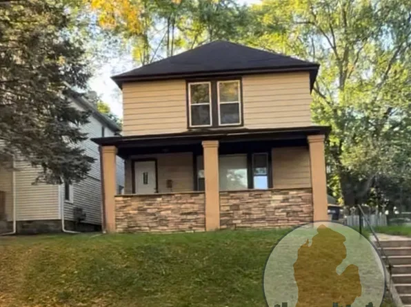 112 Colfax St NE #2, Grand Rapids, MI 49505