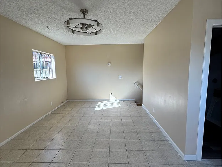 921 Carob Way — Photo 29