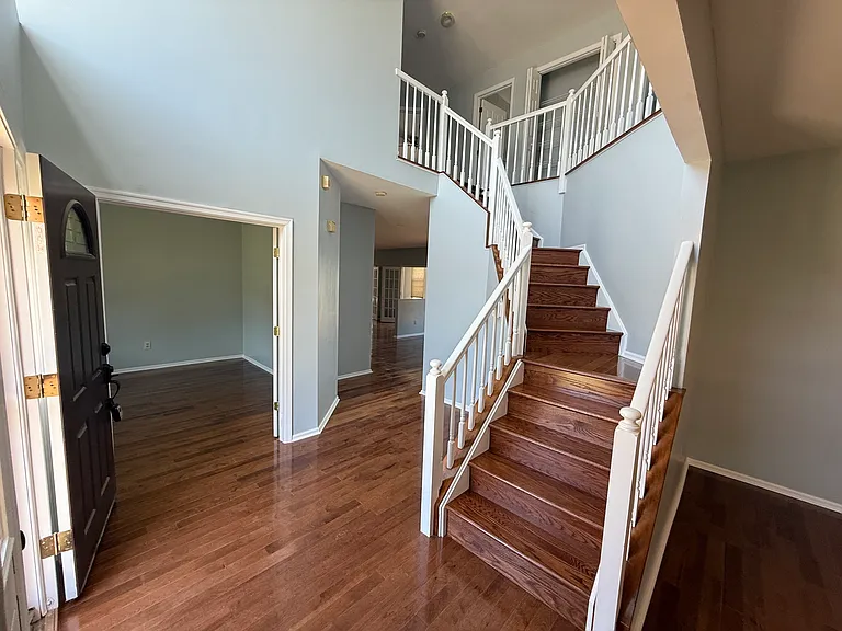 front entry stares