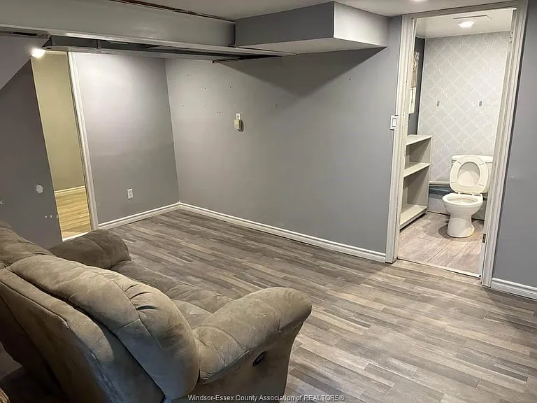 3577 King St #BASEMENT — Photo 9