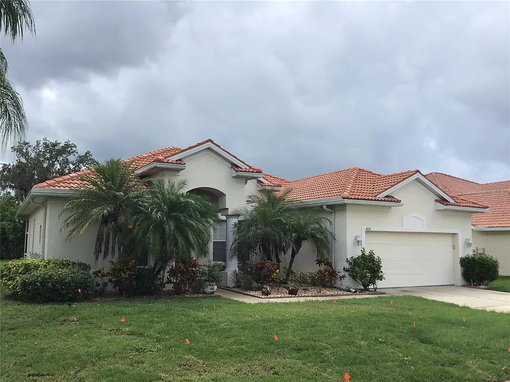 4 bed, 3.0 bath, 2119 sqft, $2,800 — Photo 1