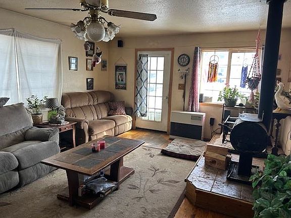 3rd image of 250 N 13th St