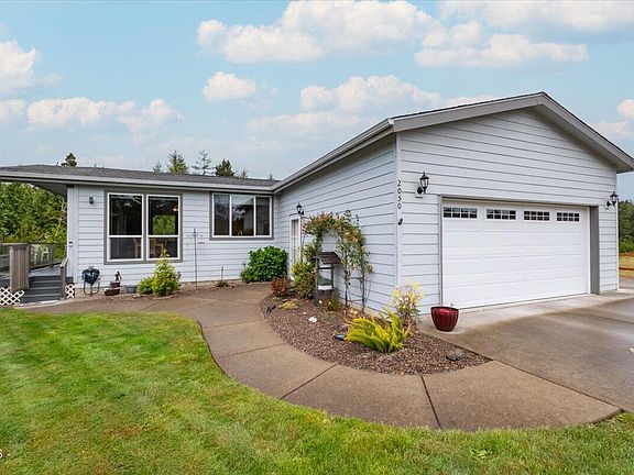 2nd image of 2050 SW Green Ln