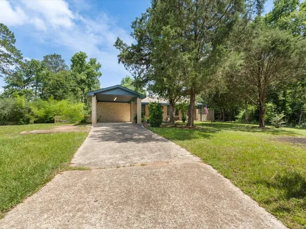 10530 Royal York Dr, Conroe, TX 77303