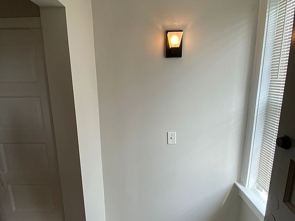 3rd image of 417 Kensington Ct APT 6