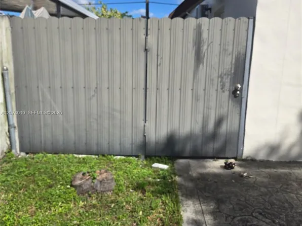 7785 SW 36th St, Miami, FL 33155