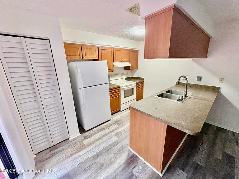 8789 Live Oak Ct — Photo 4
