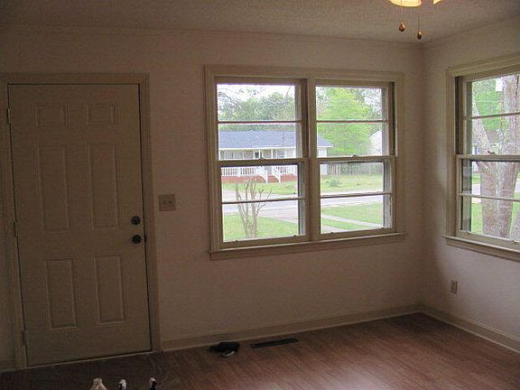 3rd image of 222 Cuttino Rd