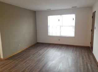 54 Ben Louis Dr APT 1, Belleville, IL 62226