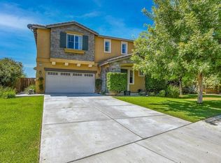 41105 Royal Sunset Rd, Lake Elsinore, CA 92532