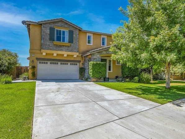 41105 Royal Sunset Rd, Lake Elsinore, CA 92532