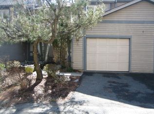 105 Rock Ledge Ter, Haledon, NJ 07508
