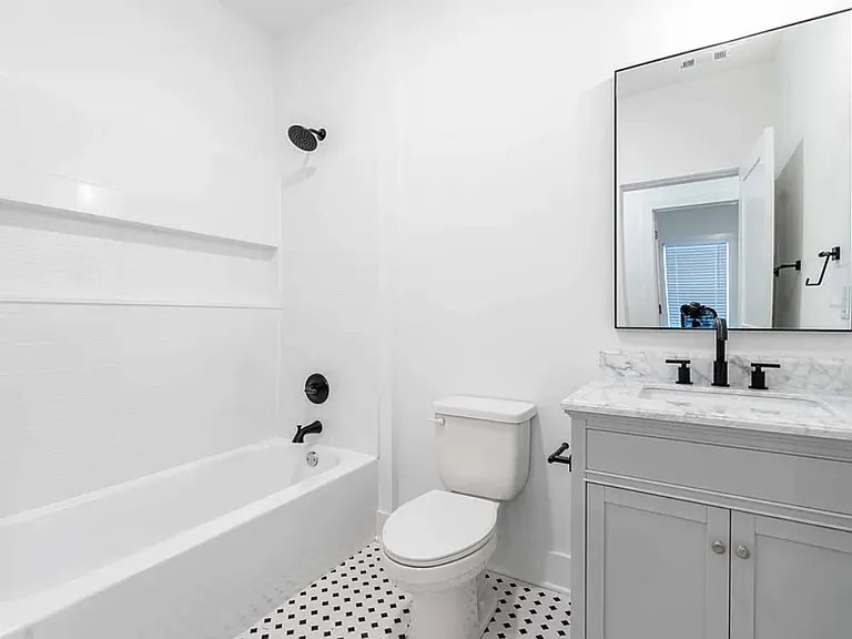 443 Lynch Ave NW — Photo 14