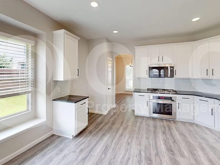 6501 Matson Dr — Photo 9