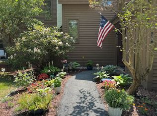 807 Murphys Rd #7D, Quechee, VT 05059