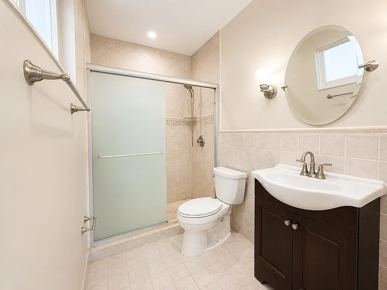 1155 Washington St — Photo 14