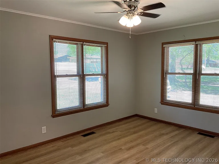 2015 S Fulton Ave — Photo 14