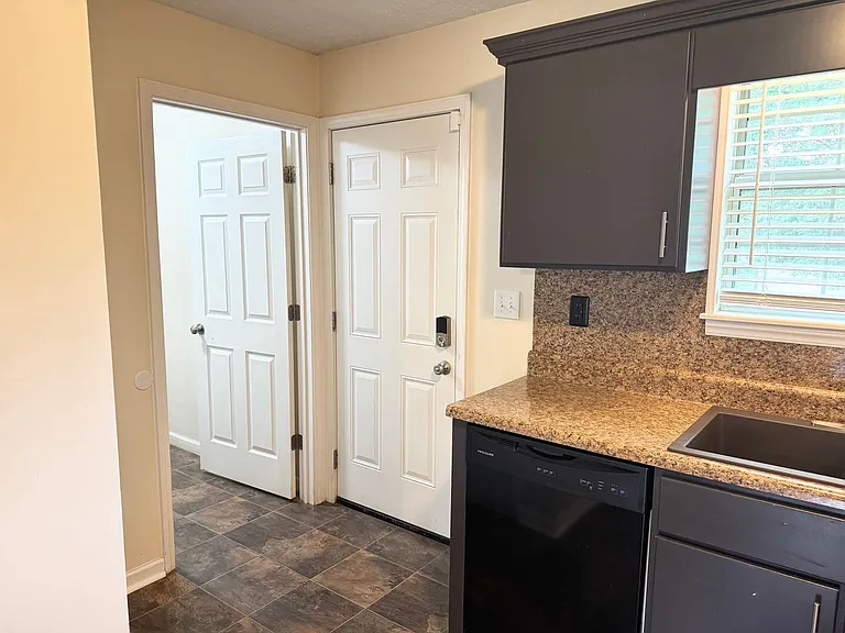1181 Max Ct — Photo 20