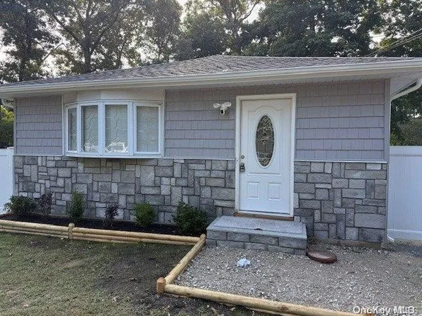 176 Moriches Avenue, Mastic, NY 11950
