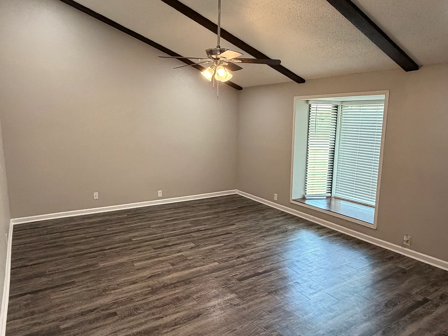 1262 Valencia Ln Lewisville TX 75067 — Photo 4