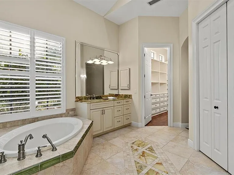 540 Fore Dr — Photo 28
