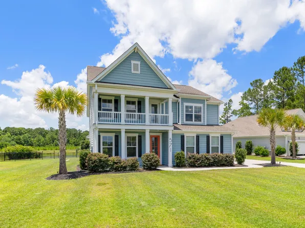 571 Pontoon Rd, Huger, SC 29450
