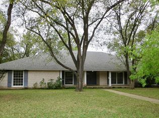 1324 Lincoln St, Alice, TX 78332
