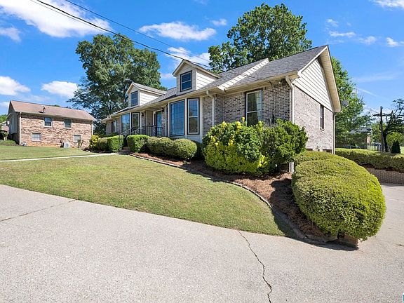 3rd image of 209 Westchester Cir