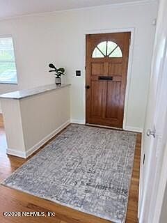 3rd image of 5420 GROVE Avenue