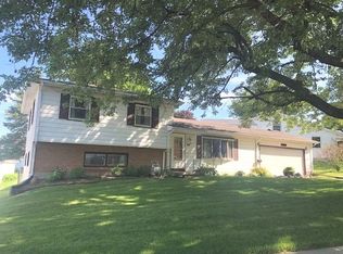 1001 S Hill Dr, Dixon, IL 61021