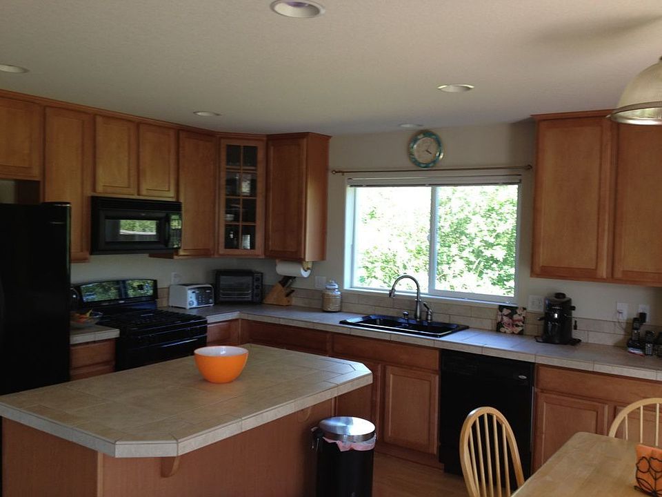 Open Kitchen-gas range