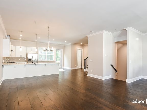 5th image of 8021 Linfield Way