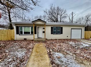 505 N Chapman Ave, Mountain Grove, MO 65711