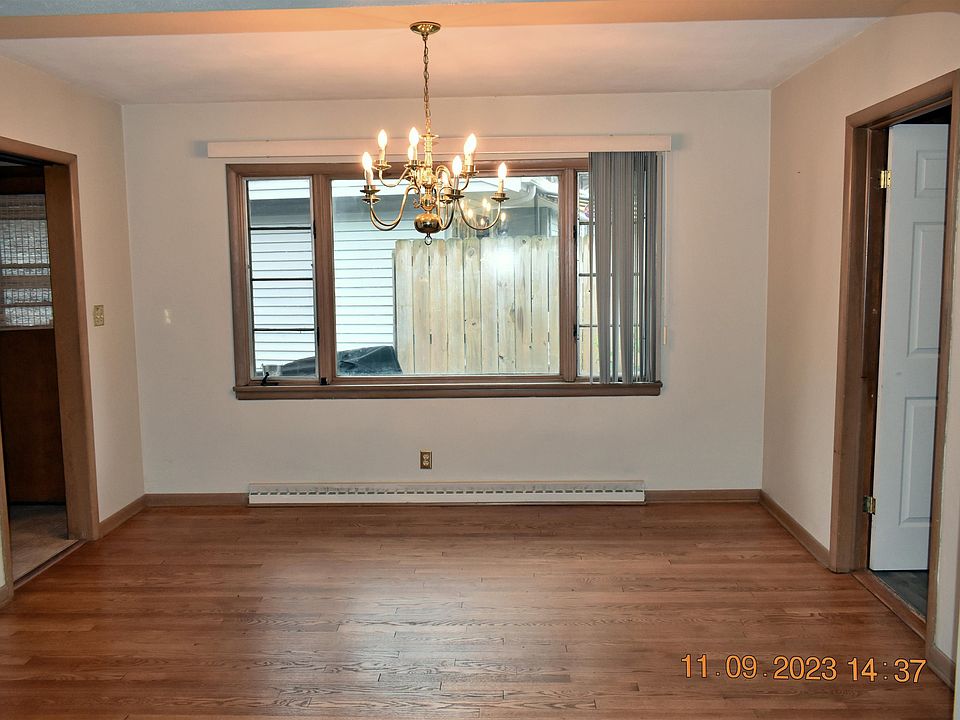 3704 Highcrest Rd, Rockford, IL 61107 Zillow