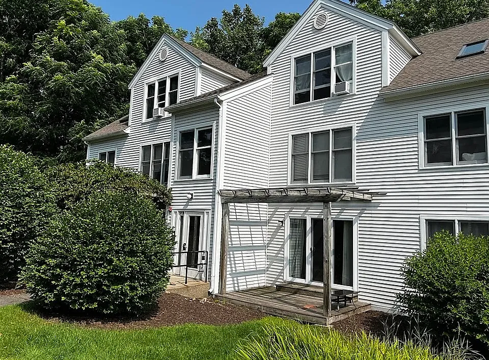 32 Salem Pl