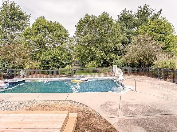 5th image of 1105 Rutherford Rdg