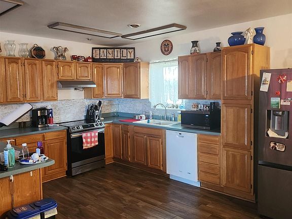 5th image of 7604 Ridge Rd