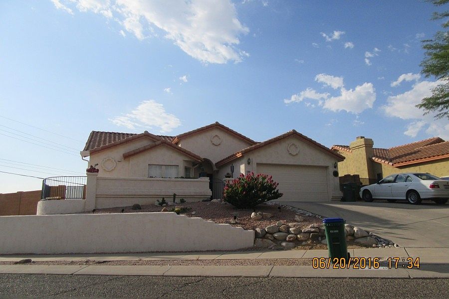 1st image of 4590 W Plantation St