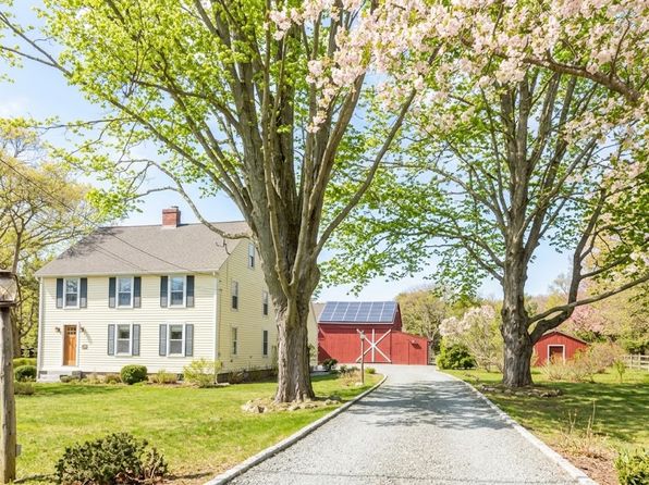 323 Green Hill Rd