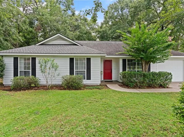 220 Camden Dr, Brunswick, GA 31523