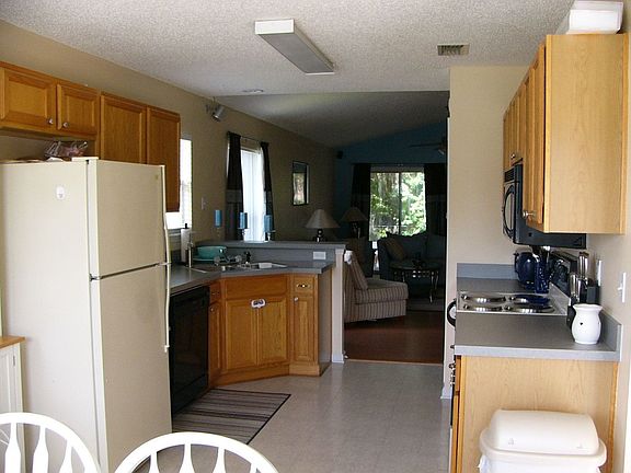 Kitchen facing great room