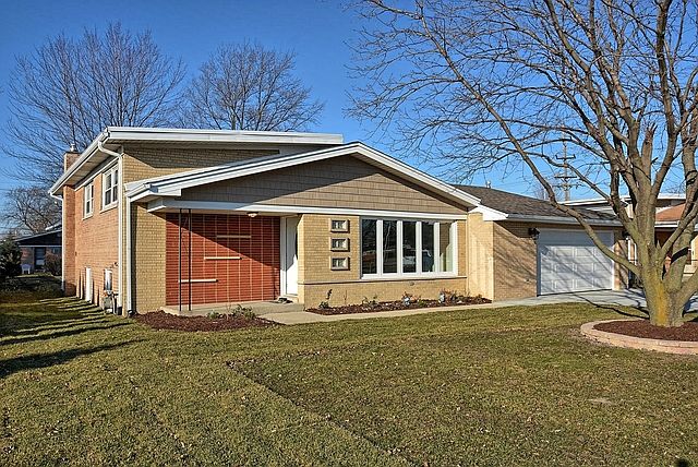 1st image of 9124 Mulligan Ave