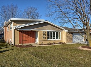 9124 Mulligan Ave, Oak Lawn, IL 60453
