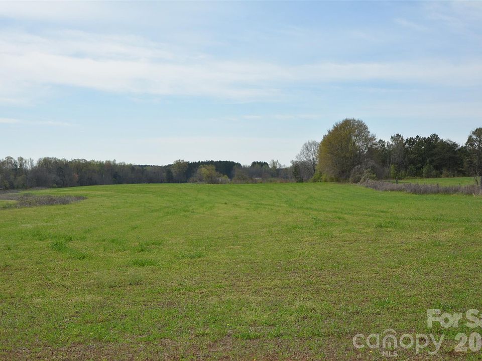 1st image of 2431 McCraw Rd