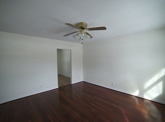 2nd image of 119 Galewood Dr