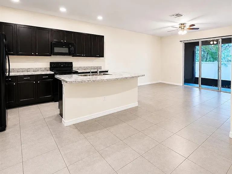 809 Lucent Sands Ct — Photo 7