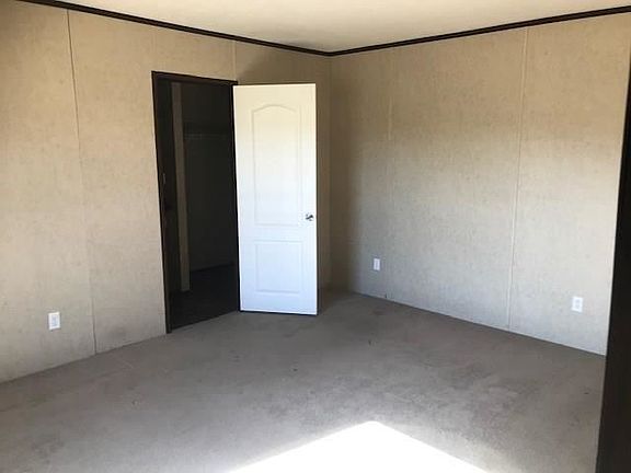 5th image of 17658 Morales Ln